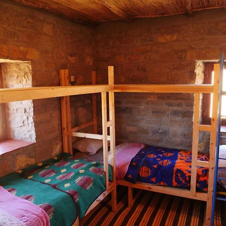 Auberge Hostel Traditionnel 廷吉尔 外观 照片