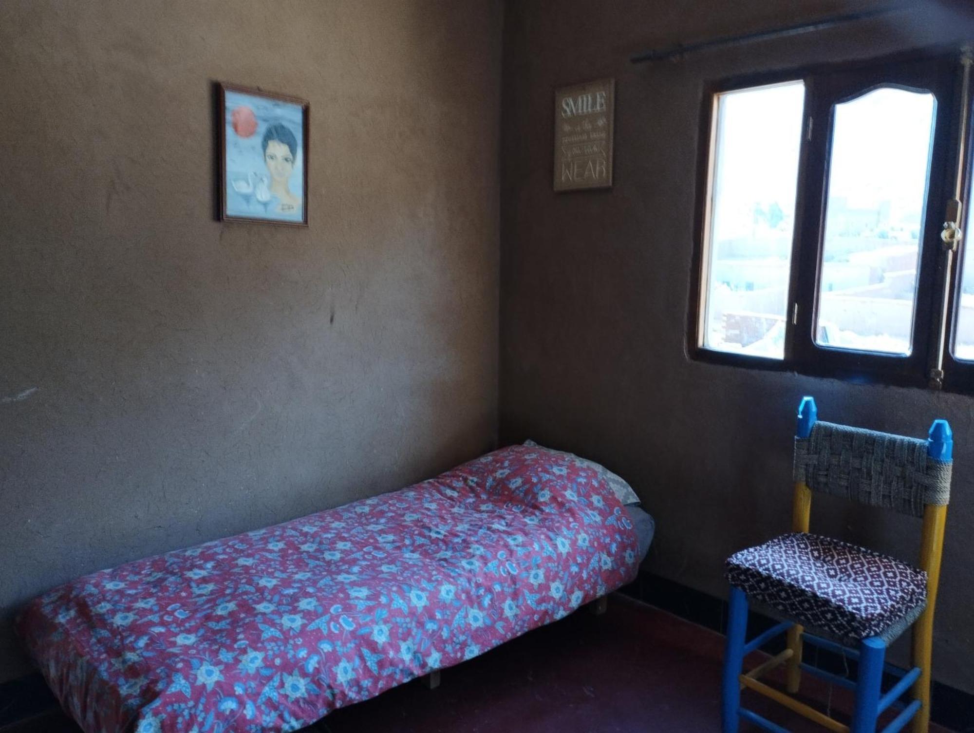 Auberge Hostel Traditionnel 廷吉尔 外观 照片