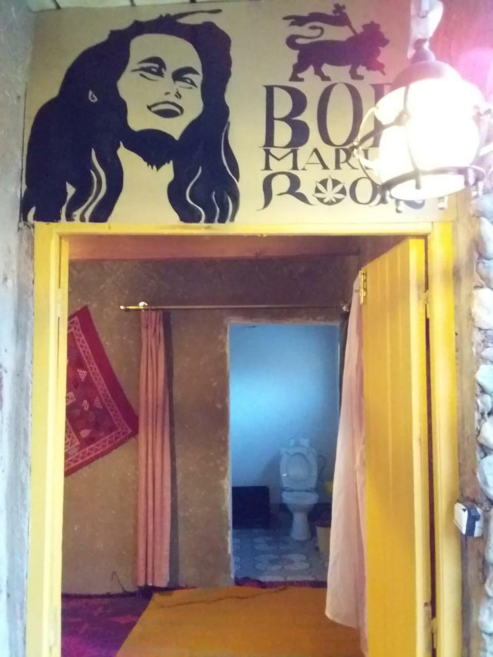 Auberge Hostel Traditionnel 廷吉尔 外观 照片