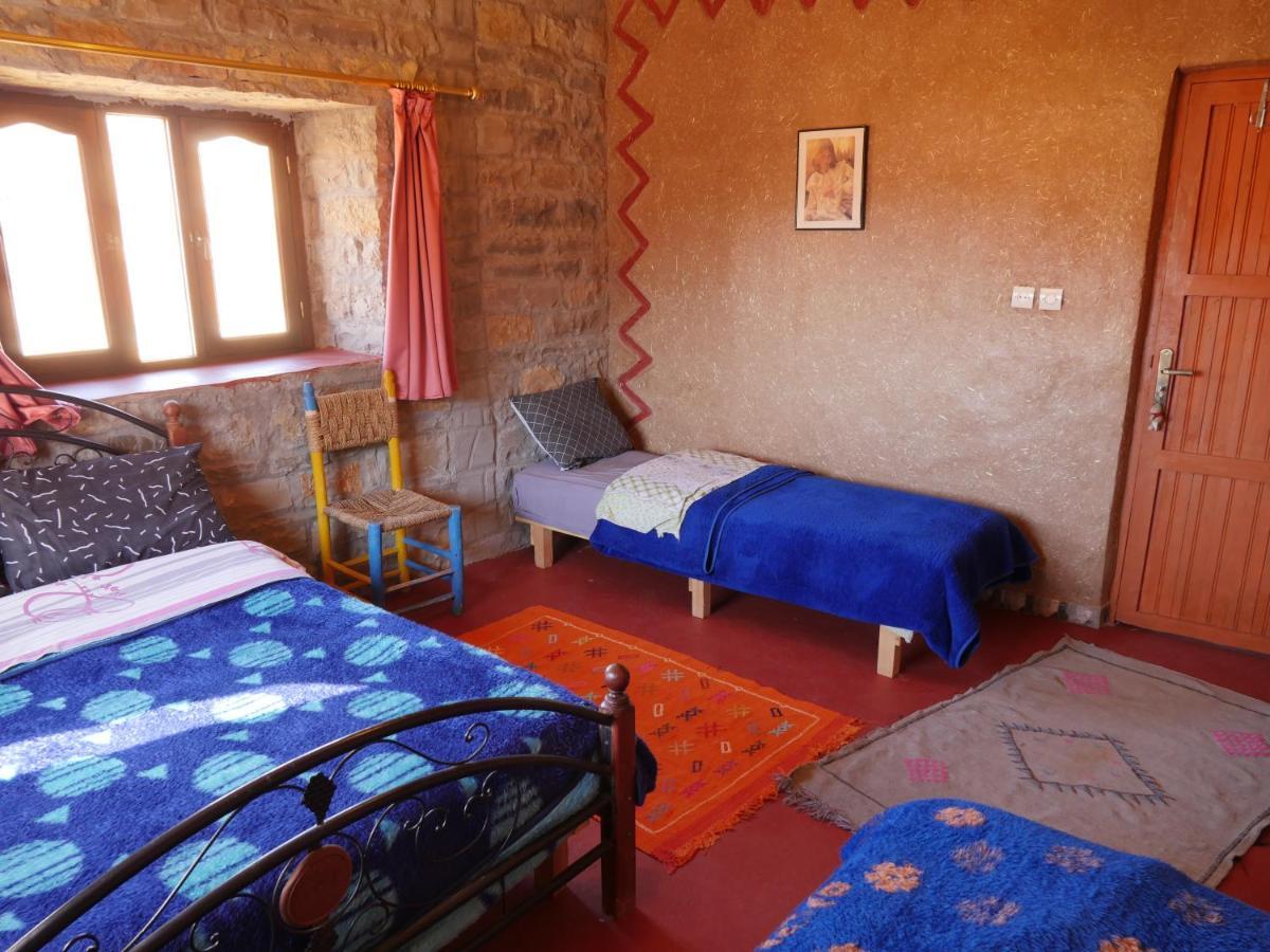 Auberge Hostel Traditionnel 廷吉尔 外观 照片