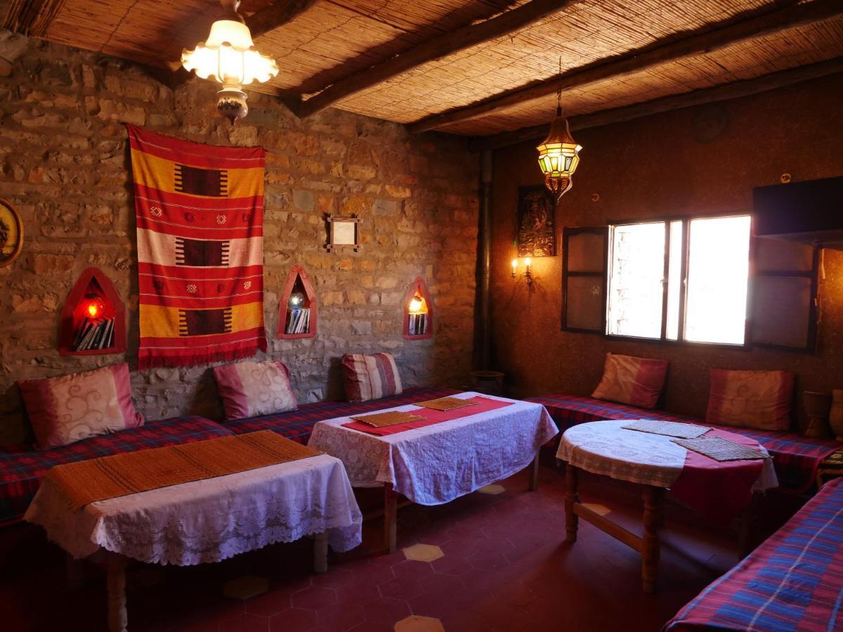 Auberge Hostel Traditionnel 廷吉尔 外观 照片