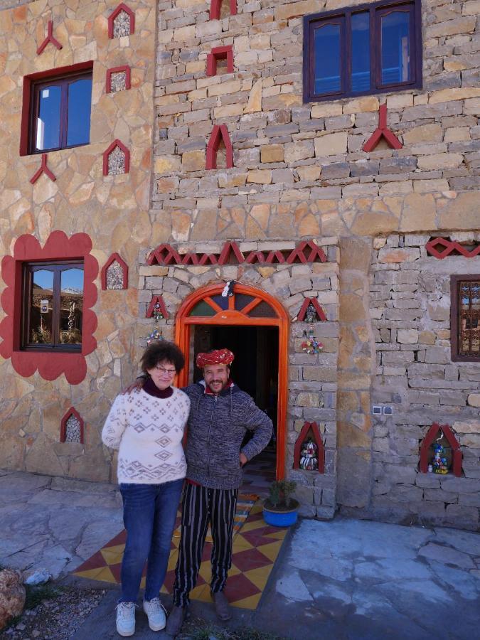 Auberge Hostel Traditionnel 廷吉尔 外观 照片
